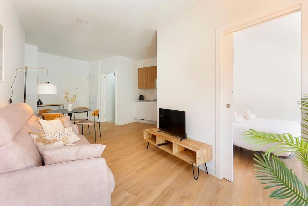 Apartamentos Aptio Oviedo Luaran gambar