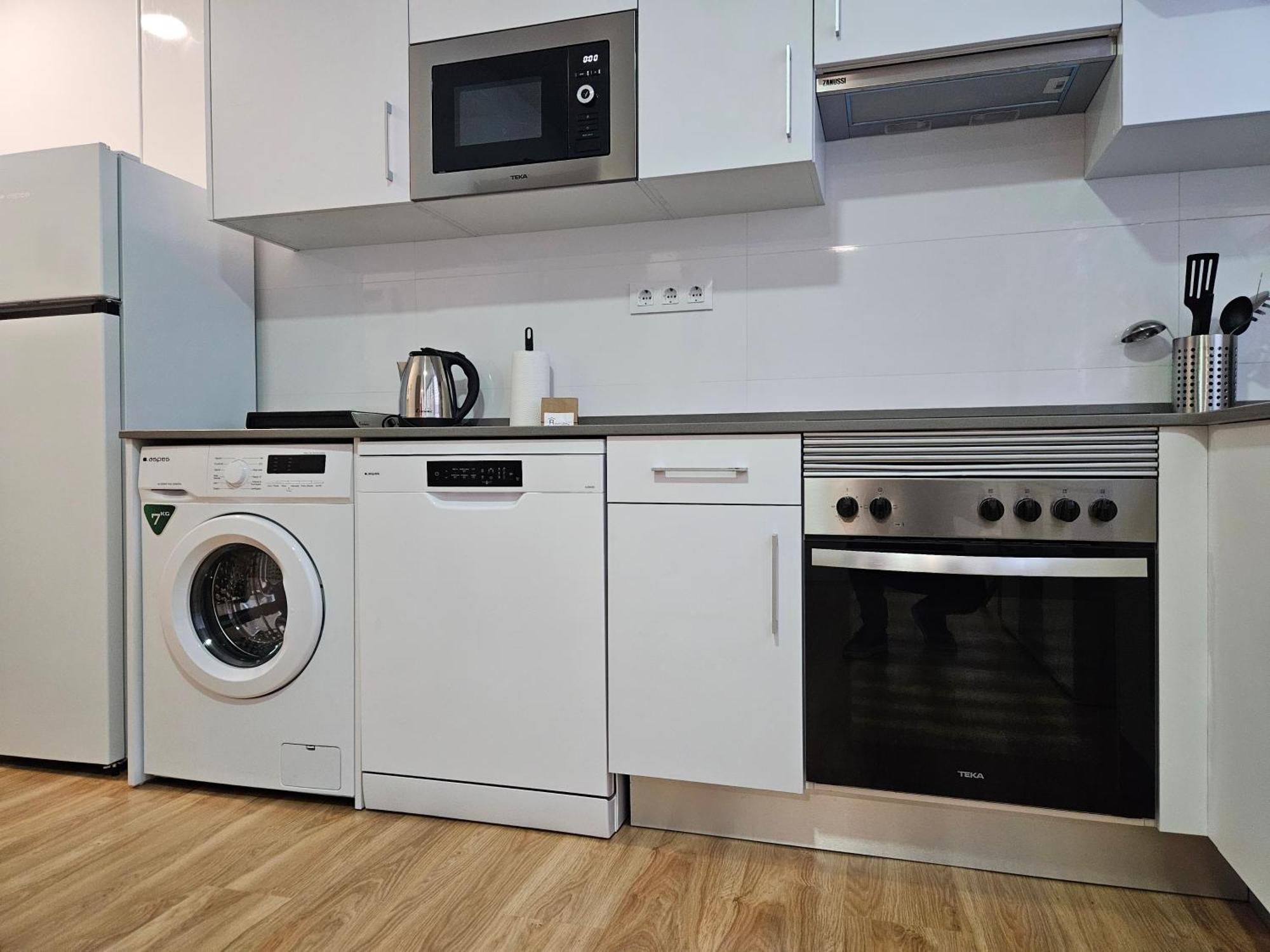 Apartamentos Aptio Oviedo Luaran gambar