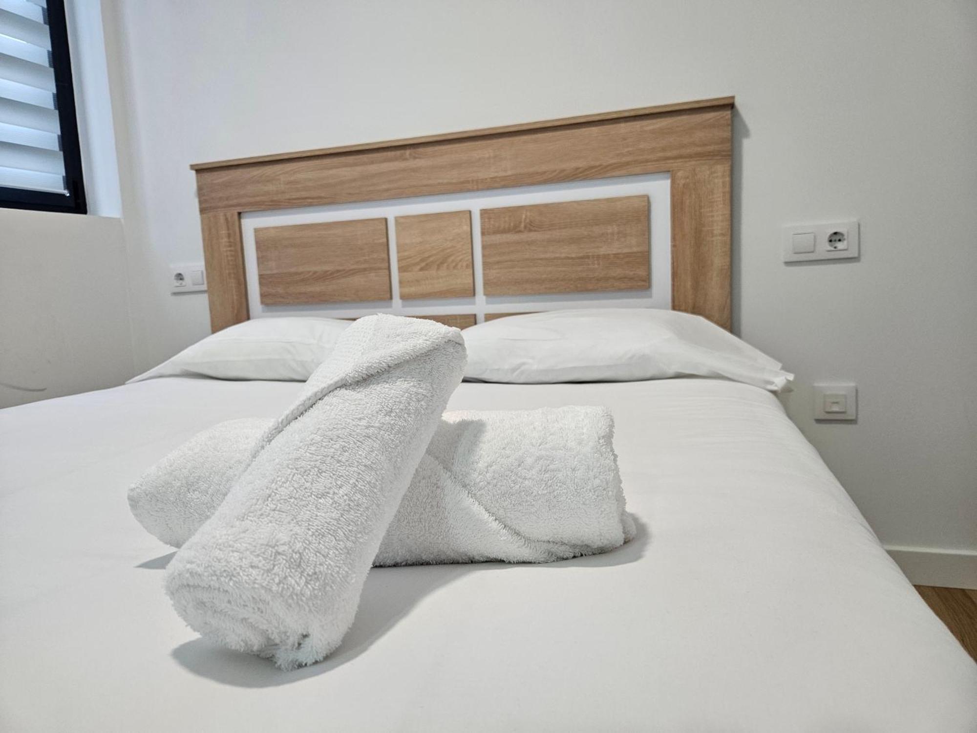 Apartamentos Aptio Oviedo Luaran gambar