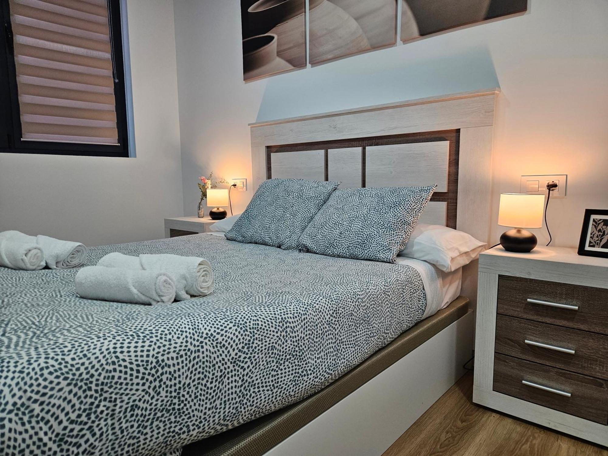 Apartamentos Aptio Oviedo Luaran gambar