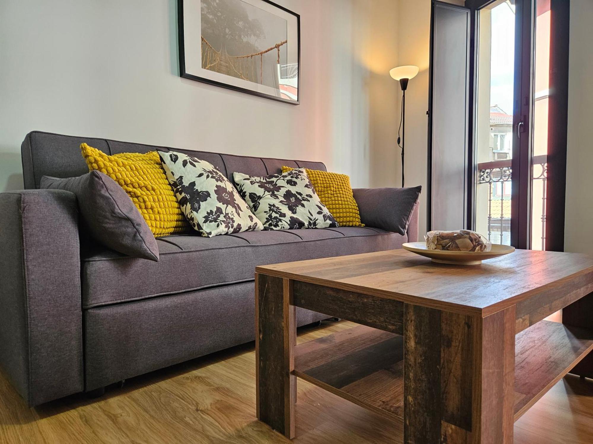 Apartamentos Aptio Oviedo Luaran gambar