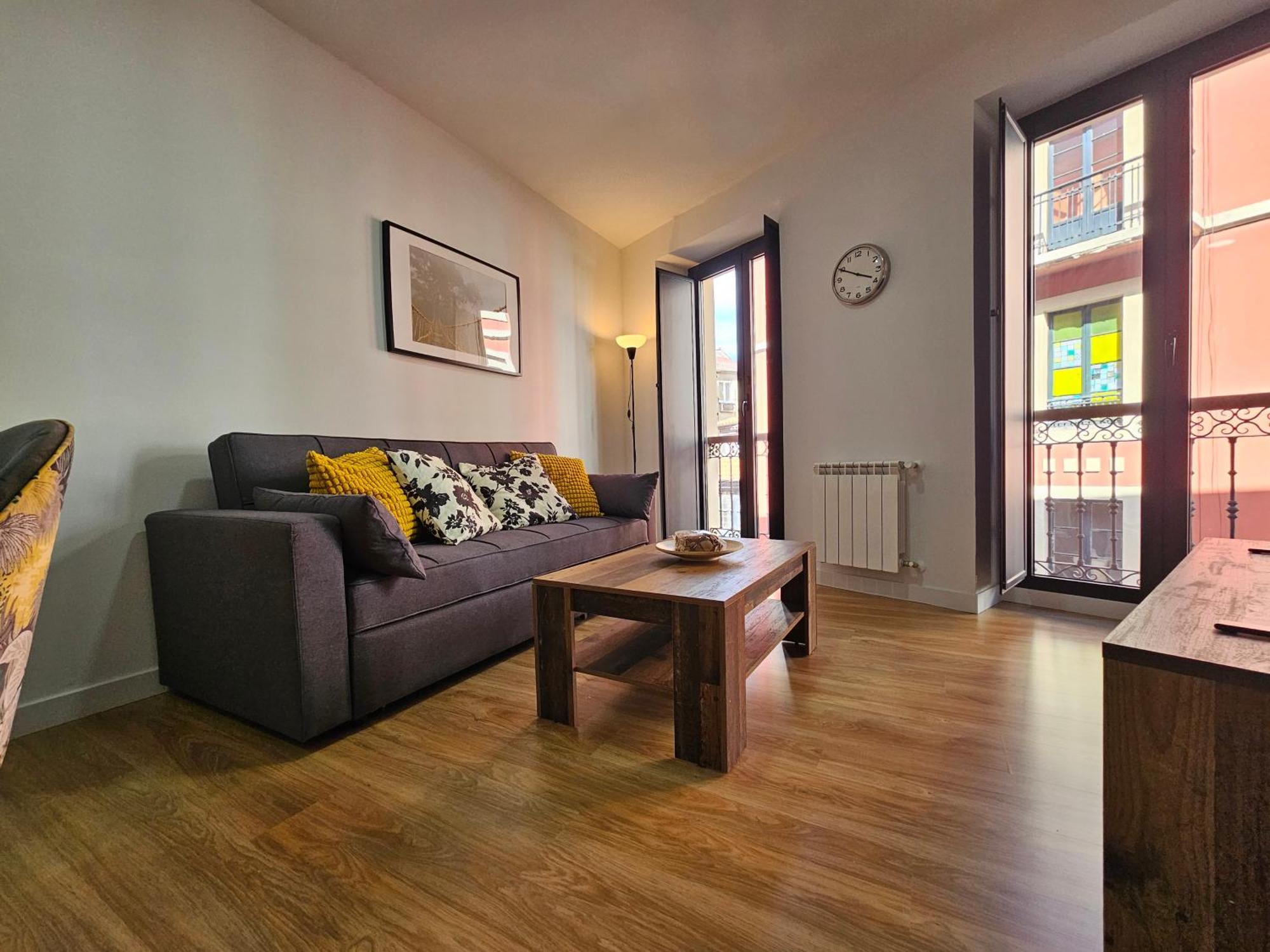 Apartamentos Aptio Oviedo Luaran gambar