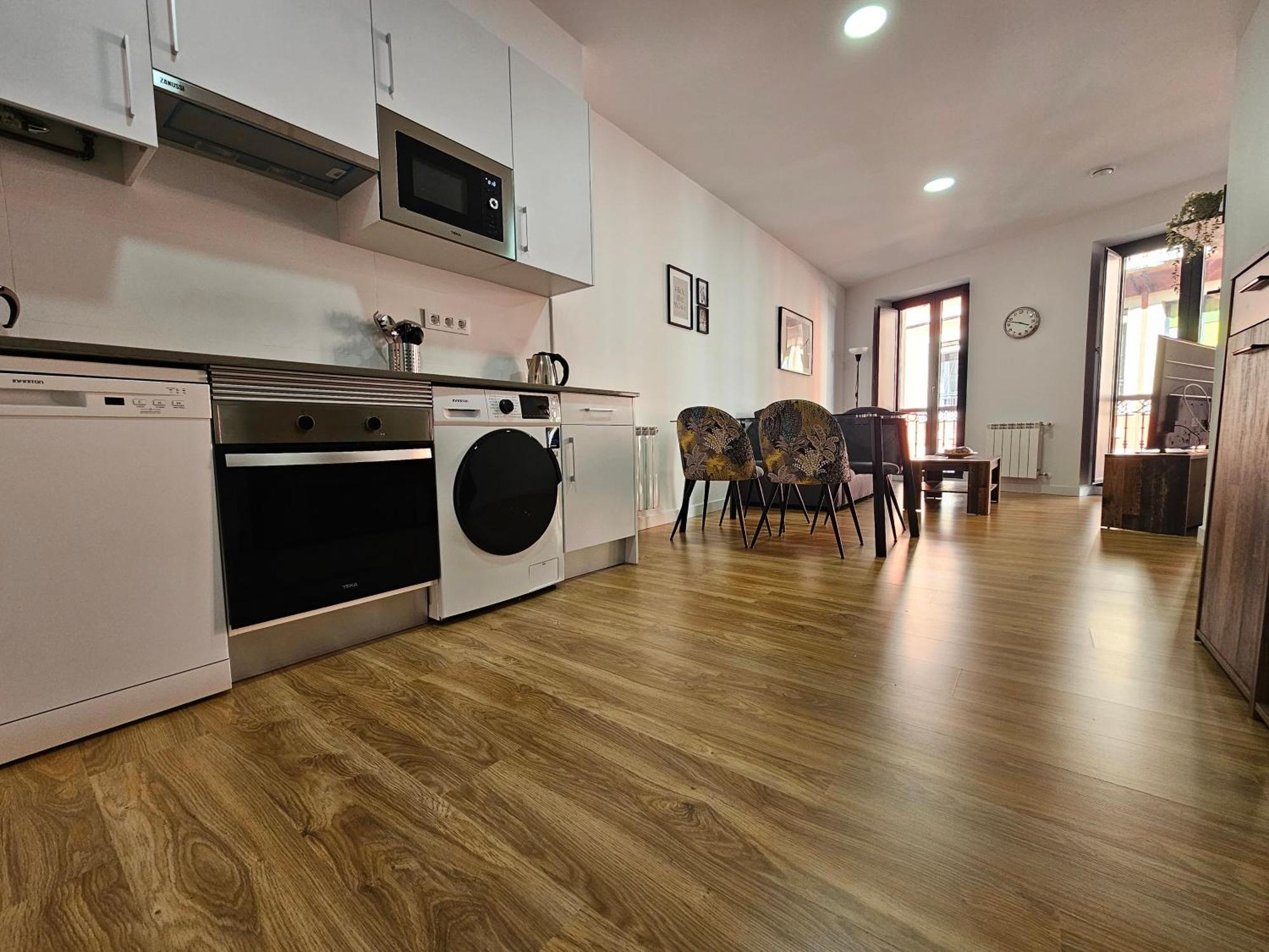 Apartamentos Aptio Oviedo Luaran gambar